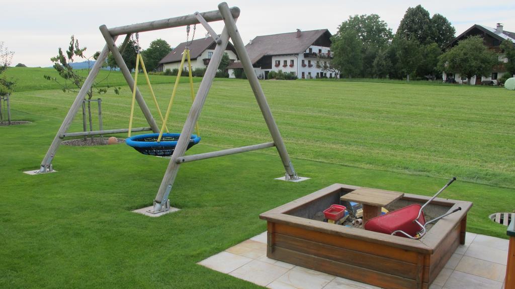 Landhaus Widlroither モントゼー エクステリア 写真